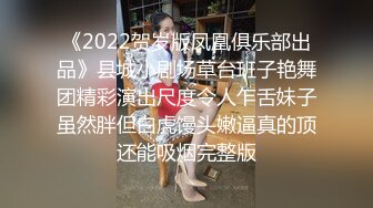  漂亮女友吃鸡啪啪 在家被男友无套输出 身材不错上位骑乘很卖力 操的嗯啊呻吟不停