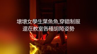 ❤清纯大奶小骚货，炮友伸进内衣狂揉捏，大屌深喉插嘴，主动骑乘位操逼，拉珠双腿后入猛干