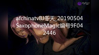 【新片速遞】  ⚫️⚫️极品绿帽男邀请单男到家里来3P自己老婆，前后夹击，骚母狗爽的欲仙欲死