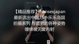 真實約炮悶騷護士長性愛自拍 嘗試狼牙套騷得不行 女上拼命搖直接高潮 下滲已濕透