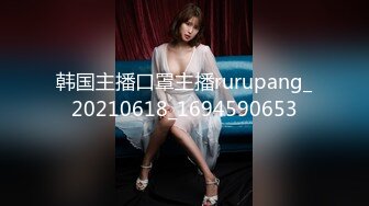 【某某门事件】第120弹 ❤️裸女逛街❤️无视行人走到斑马线，逼逼朝天疯狂抠逼，并大喊：妈呀！谁来操我呀