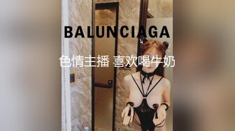 【超巨乳】Onlyfans Jade 福利合集，两只手都把握不住一只大灯