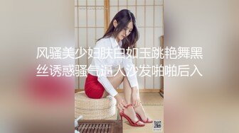 調教黑絲女僕女友幫她拍片留念