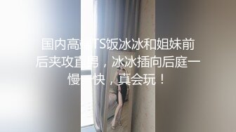   齐刘海 难得一见如此清纯的女神，有着一张精致的偶像演员级别的脸蛋