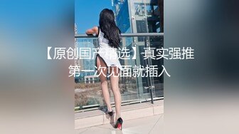 医院女厕偷拍前来做检查的长发美女